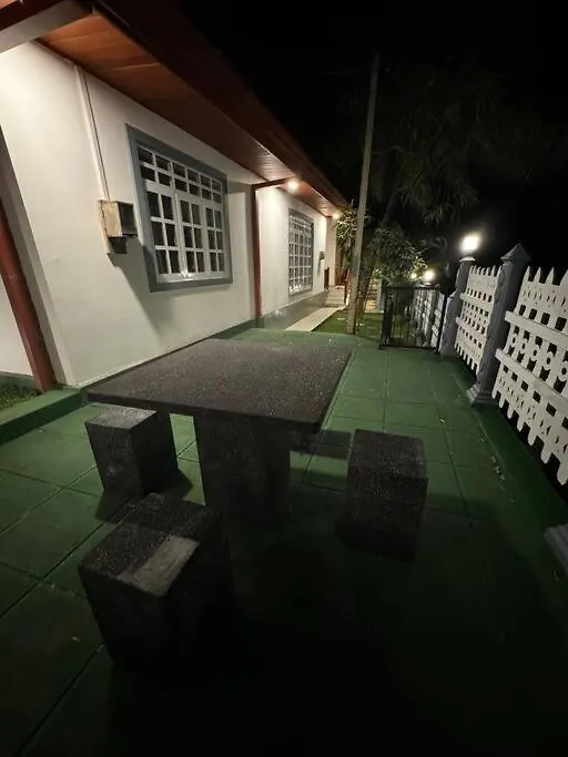 Family-Friendly Private Villa With Mountain Views Near Kandy Katugastota