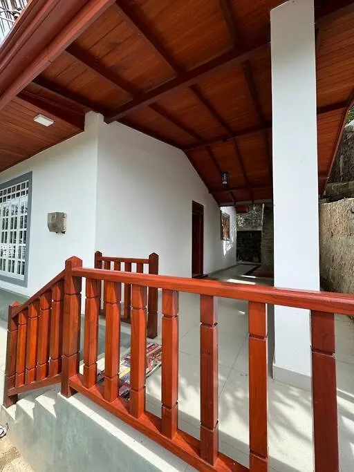 Family-Friendly Private Villa With Mountain Views Near Kandy 0*, Katugastota